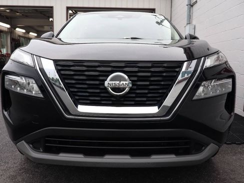 Used 2021 Nissan Rogue SV AWD/4WD image 2