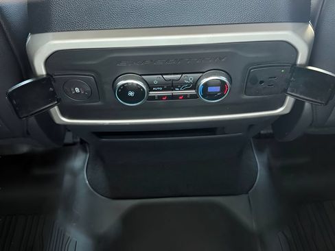 Used 2024 Ford Expedition Limited AWD/4WD image 30