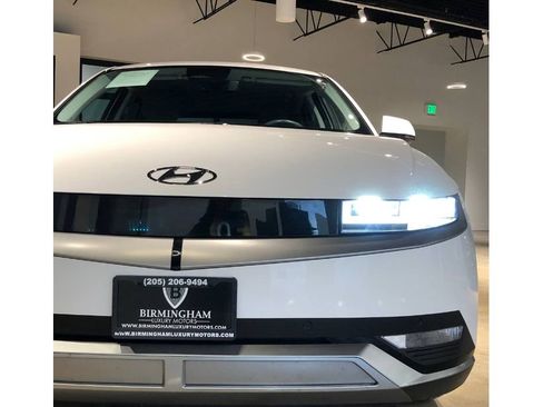 Used 2024 Hyundai Ioniq 5 SEL image 5