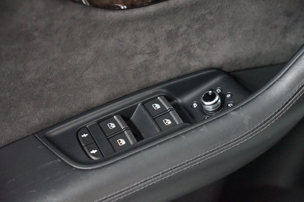 Used 2019 Audi Q7 3.0T Prestige w/ Prestige Package AWD/4WD image 32