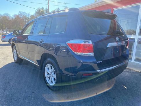 Used 2013 Toyota Highlander Plus image 10