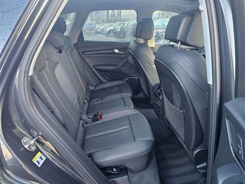 Used 2020 Audi Q5 e Premium Plus image 11