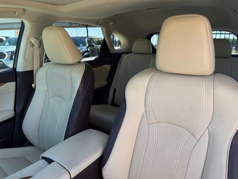 Used 2017 Lexus RX 350 FWD w/ Premium Package image 11
