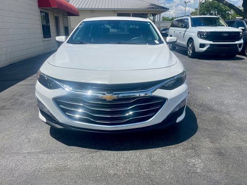 Used 2025 Chevrolet Malibu LT FWD image 7