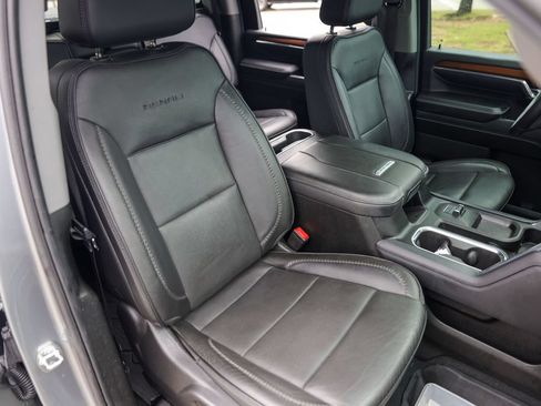 Used 2024 GMC Sierra 2500 Denali w/ Denali Reserve Package AWD/4WD image 33