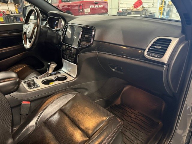 Used 2020 Jeep Grand Cherokee Trailhawk w/ Trailhawk Luxury Group AWD/4WD image 9