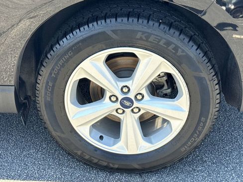 Used 2021 Ford Edge SE w/ Cargo Accessory Package image 19