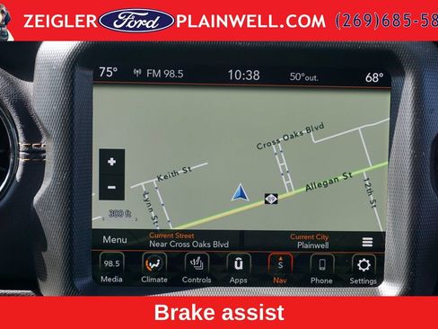 Used 2022 Jeep Wrangler Unlimited Sahara AWD/4WD image 18