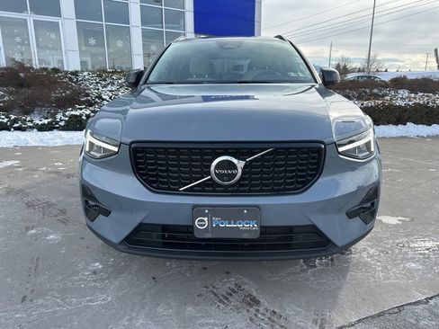 Used 2023 Volvo XC40 B5 Plus w/ Driver Assist Package image 2