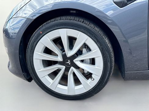 Used 2023 Tesla Model 3 Standard Range image 38