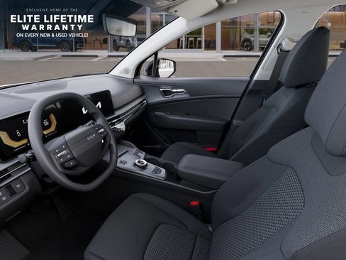 New 2026 Kia Sportage LX FWD image 18