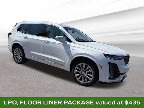 Certified 2024 Cadillac XT6 Premium Luxury w/ Technology Package AWD/4WD image 8