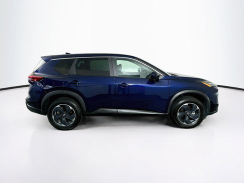 Used 2025 Nissan Rogue SV FWD image 10