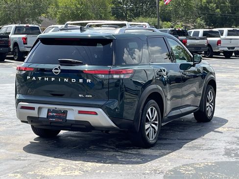 Used 2023 Nissan Pathfinder SL AWD/4WD image 10