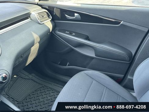 Used 2020 Kia Sorento LX image 30
