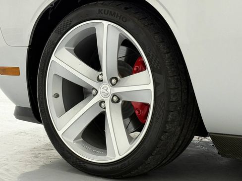 Used 2008 Dodge Challenger SRT8 RWD image 96