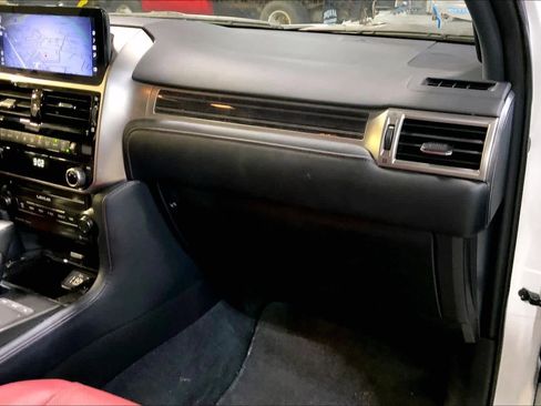 Certified 2023 Lexus GX 460 Premium w/ Premium Package image 18