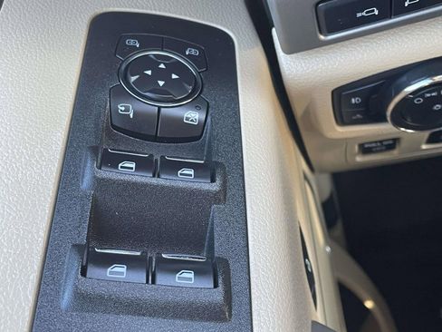 Used 2019 Ford F150 Lariat w/ Equipment Group 502A Luxury image 27