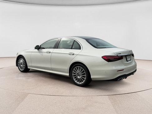 Used 2022 Mercedes-Benz E 450 4MATIC Sedan image 3