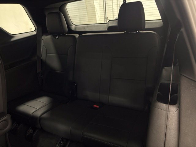 Used 2023 Chevrolet Traverse Premier FWD image 33