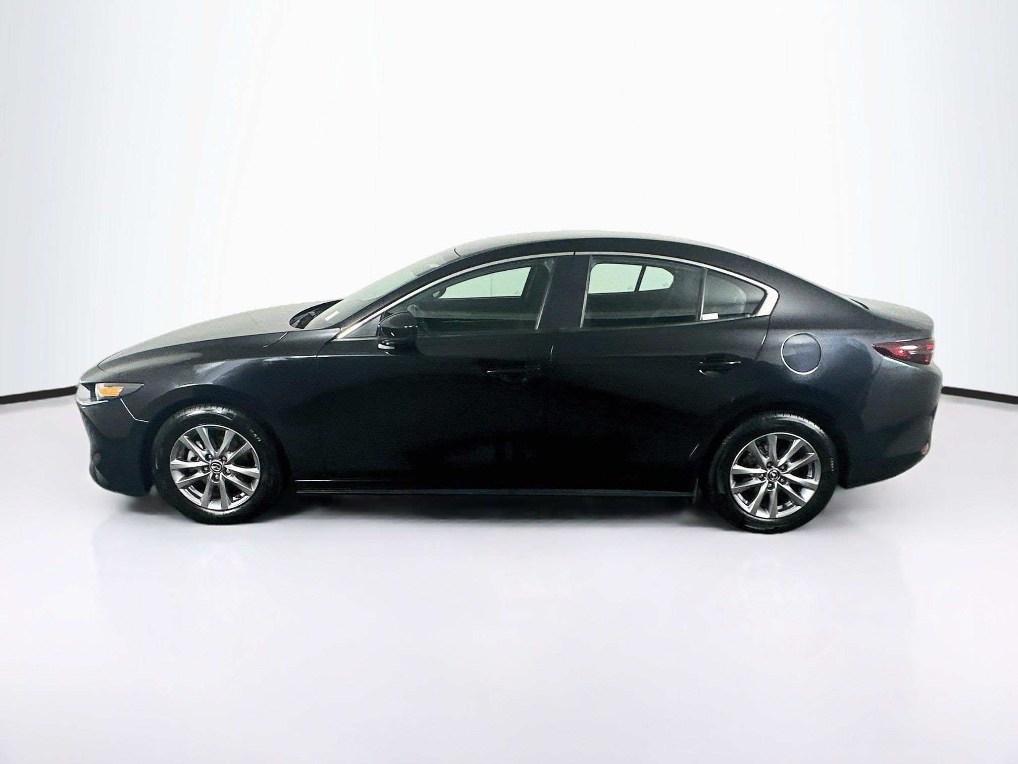 Used 2021 MAZDA MAZDA3 s FWD image 4