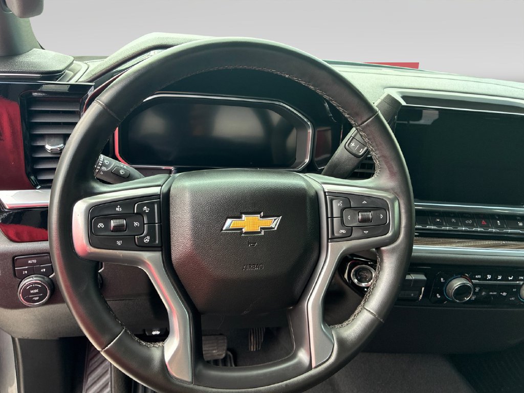 Used 2026 Chevrolet Silverado 1500 LT AWD/4WD image 12