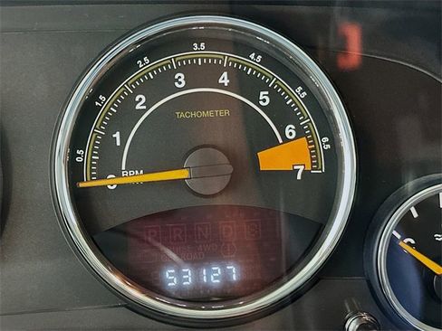 Used 2015 Jeep Compass High Altitude image 28