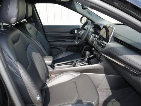 New 2025 Jeep Compass Limited w/ Sun & Sound Group image 25