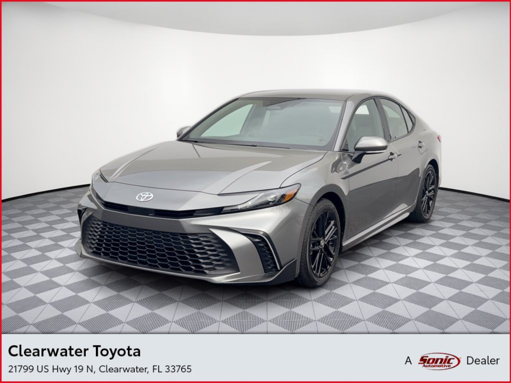 Used 2026 Toyota Camry SE FWD image 1