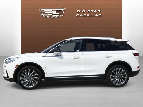 Used 2023 Lincoln Corsair Reserve FWD image 2