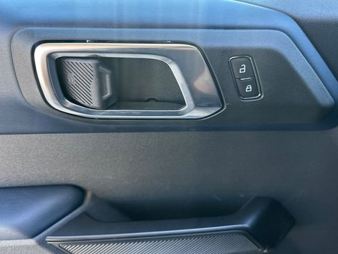 New 2025 Ford Bronco Raptor image 11