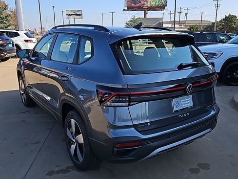 New 2026 Volkswagen Taos S AWD/4WD image 7
