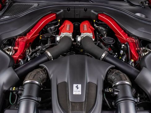 Certified 2019 Ferrari Portofino image 57