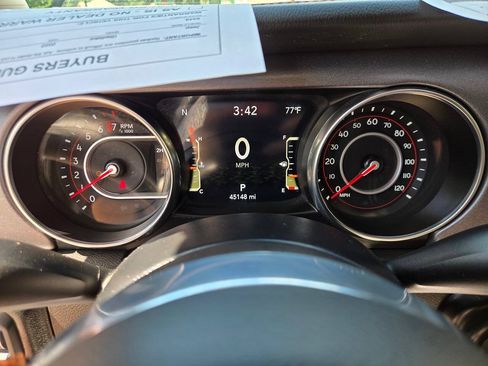 Used 2022 Jeep Gladiator Mojave w/ LED Lighting Group AWD/4WD image 12