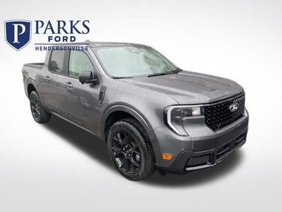 New 2025 Ford Maverick Lariat w/ Black Appearance Package