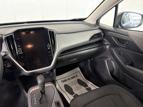 Used 2024 Subaru Crosstrek 2.0i Premium w/ Crosstrek Mirror Package image 4