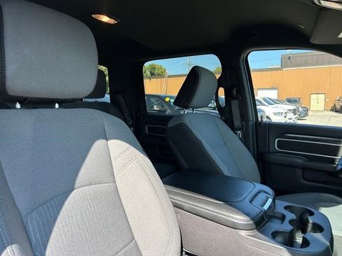 Used 2024 RAM 2500 Big Horn w/ Bed Utility Group image 32