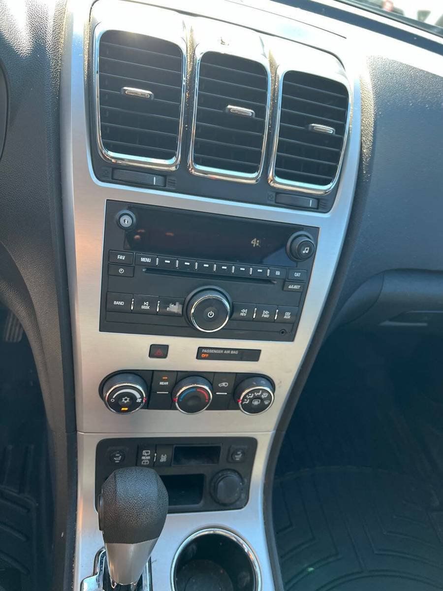 Used 2012 GMC Acadia SL FWD image 5