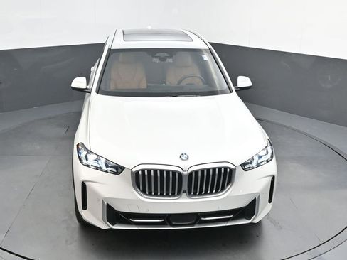 Certified 2024 BMW X5 xDrive40i w/ Premium Package AWD/4WD image 41