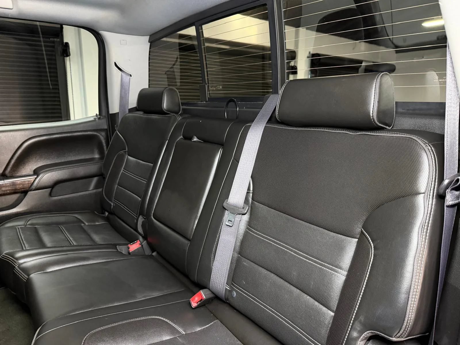 Used 2015 GMC Sierra 1500 Denali w/ Driver Alert Package AWD/4WD image 16