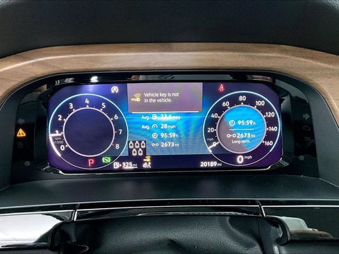 Used 2025 Volkswagen Atlas SE FWD image 26