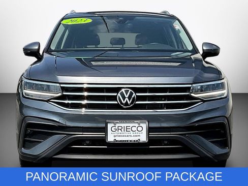 Used 2023 Volkswagen Tiguan SE AWD/4WD image 2
