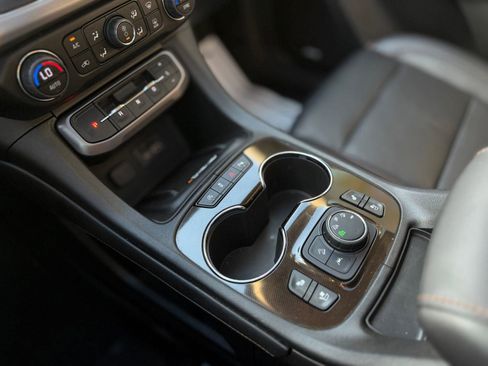 Used 2023 GMC Acadia AT4 w/ Technology Package image 22