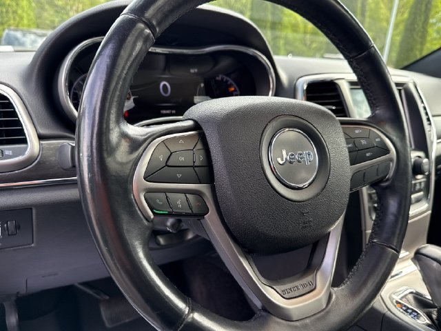Used 2018 Jeep Grand Cherokee Limited w/ Luxury Group II AWD/4WD image 15