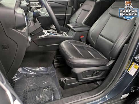 Used 2023 Ford Explorer XLT w/ Equipment Group 202A image 12