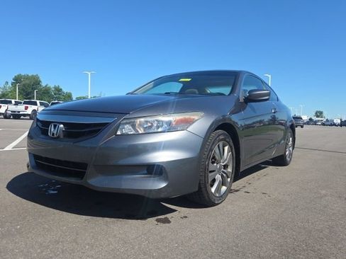Used 2011 Honda Accord EX image 2