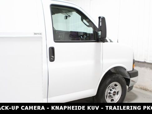 New 2025 GMC Savana 3500 w/ Power Convenience Package image 31