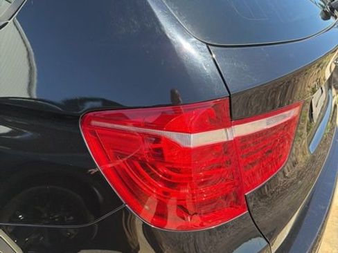 Used 2017 BMW X3 sDrive28i RWD image 7