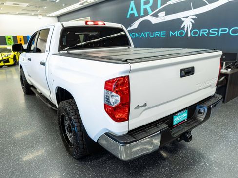 Used 2018 Toyota Tundra SR5 AWD/4WD image 8