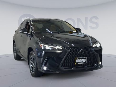 Used 2025 Lexus NX 250 AWD w/ Accessory Package (2T) image 4